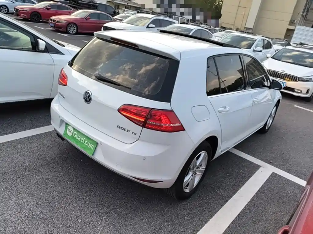 Volkswagen Golf — миниатюра 7