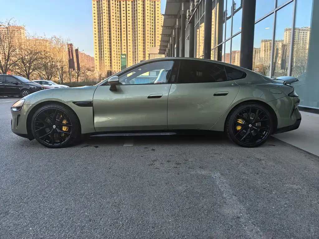 XIAOMI CAR XIAOMI SU7