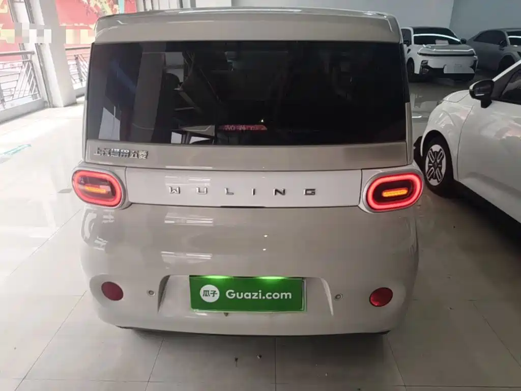 Wuling MINIEV — миниатюра 6