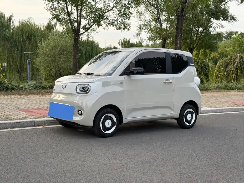 Wuling MINIEV