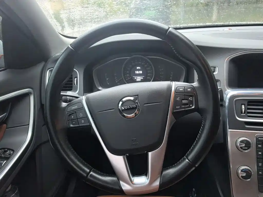 Volvo S60 — миниатюра 11