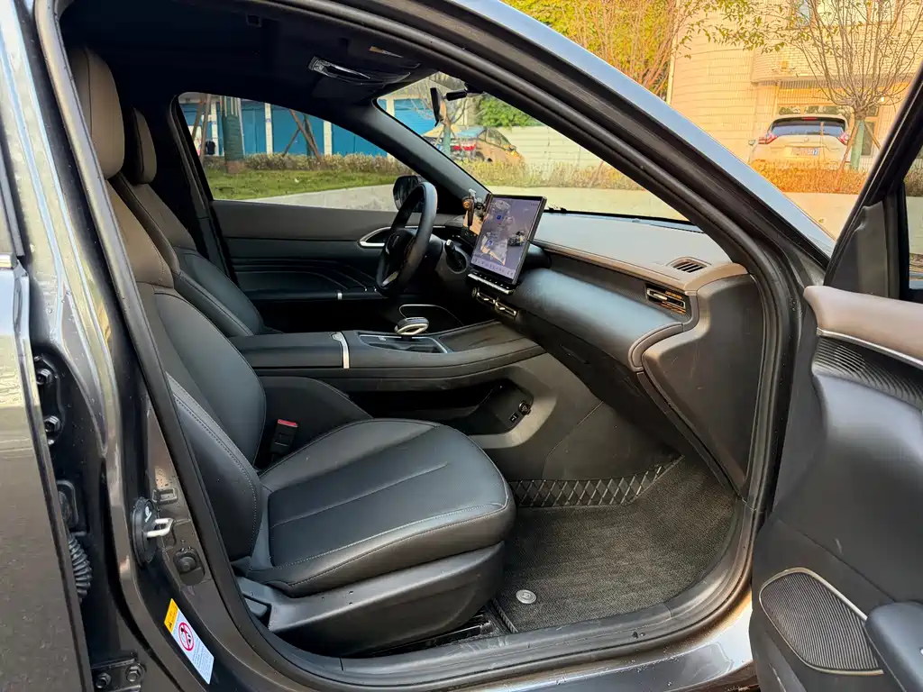 Changan Eado — миниатюра 4