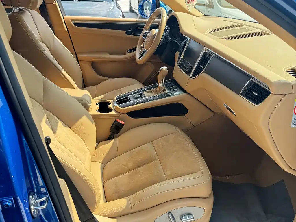 Porsche Macan — миниатюра 8