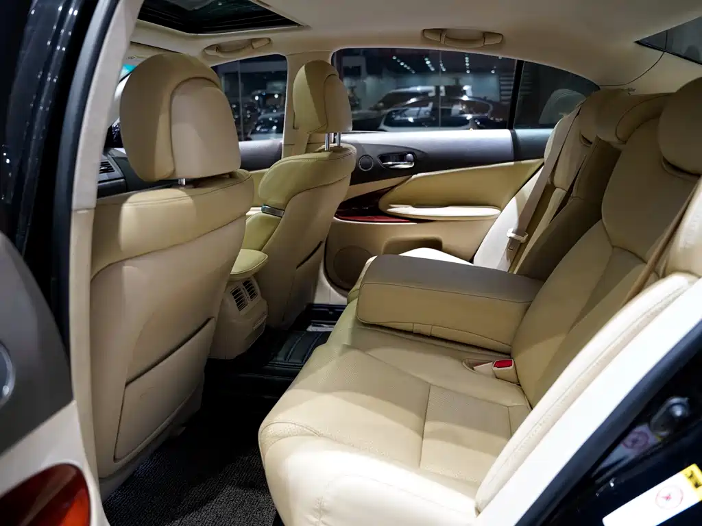 Lexus GS 2010 300