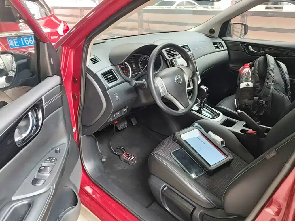 Nissan Tiida — миниатюра 16