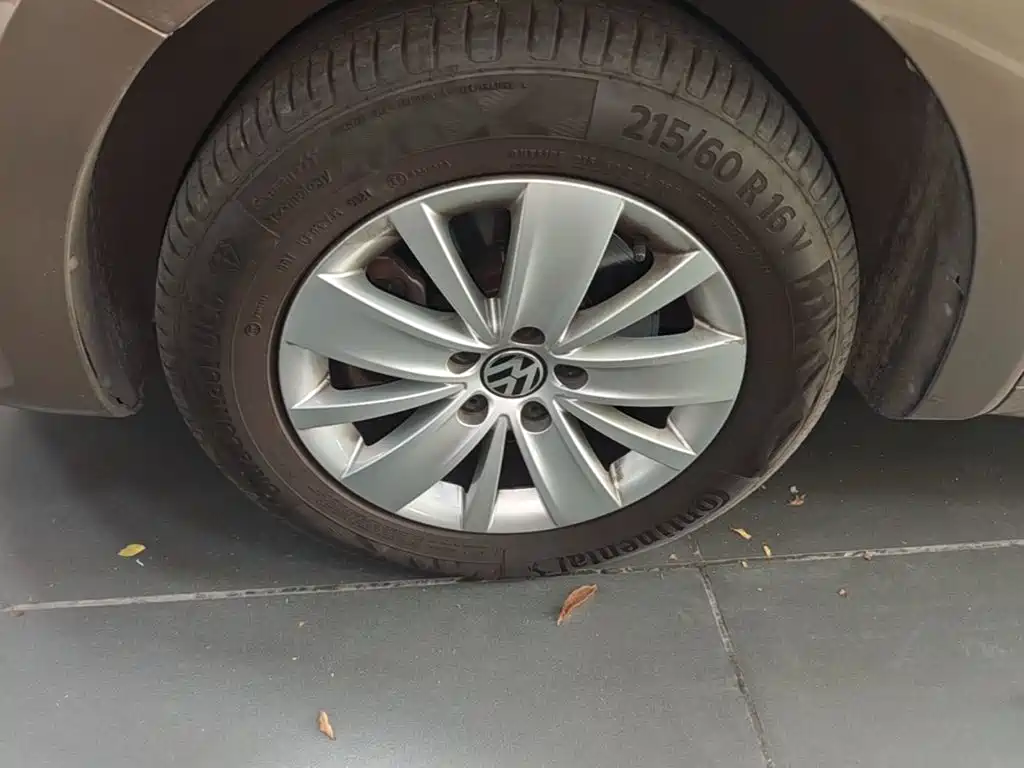 Volkswagen Sharan — миниатюра 23