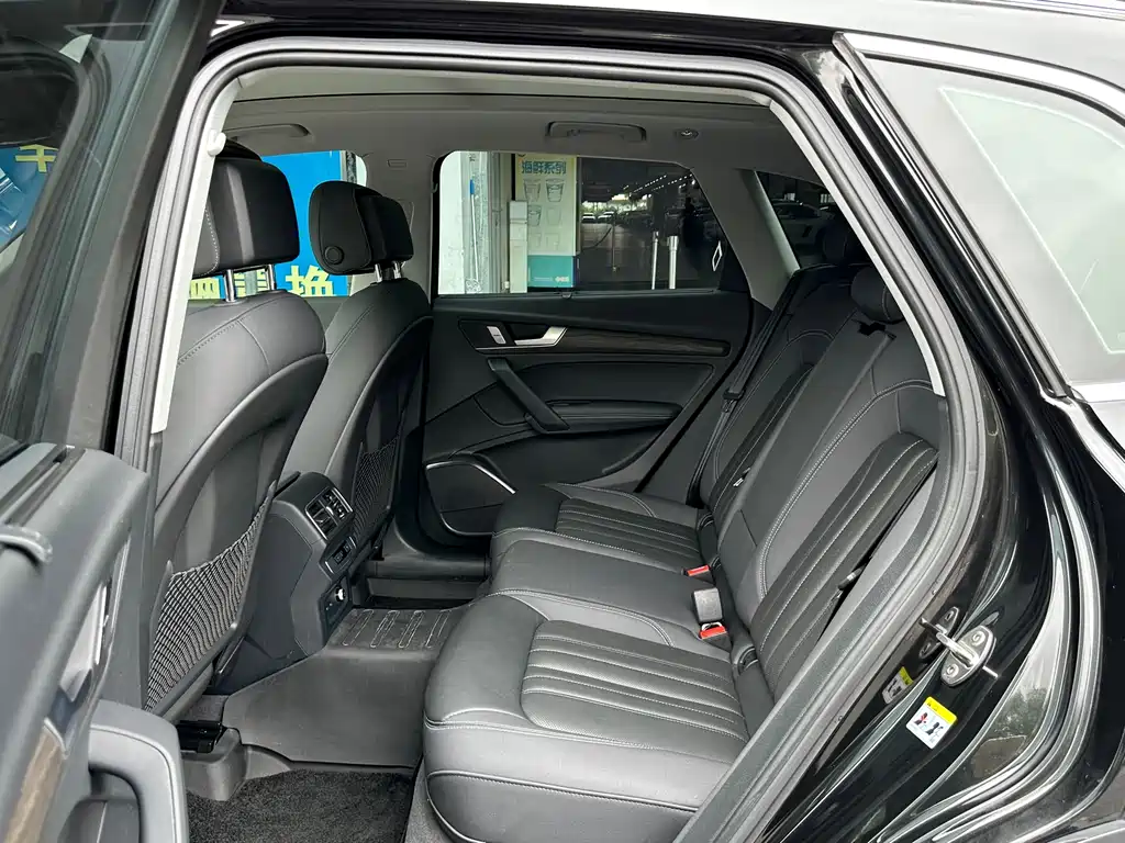 Audi Q5L 2024 40 TFSI Luxury