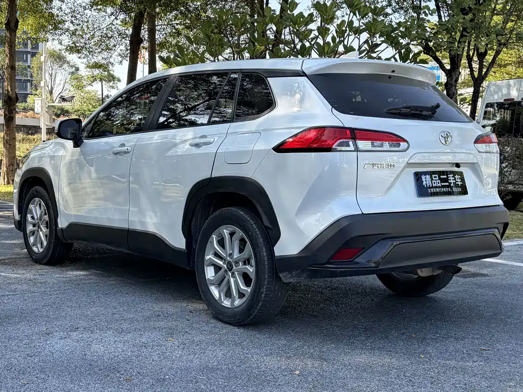 Toyota Frontlander — миниатюра 10