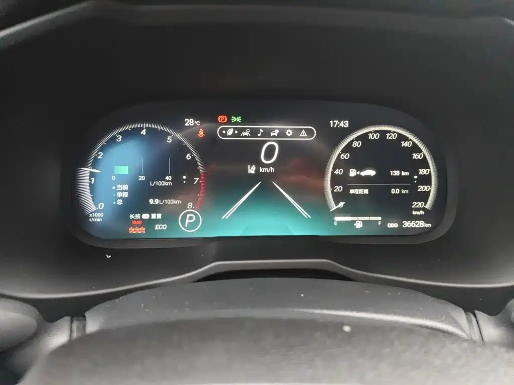 Toyota RAV4 — миниатюра 8