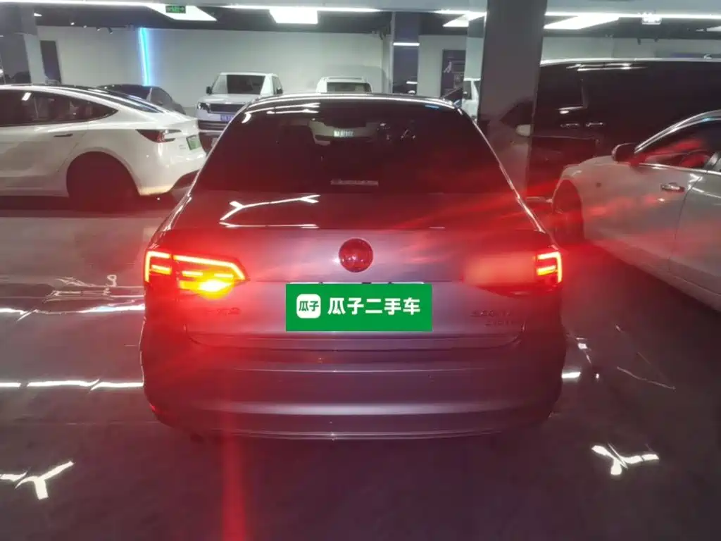 Volkswagen Sagitar — миниатюра 6