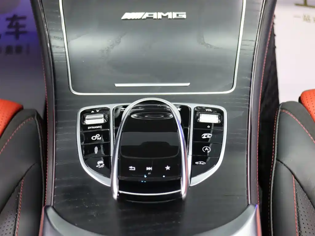 MERCEDES-BENZ GLC AMG