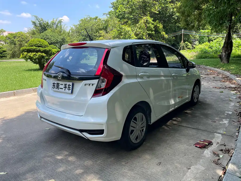 Honda Fit — миниатюра 11