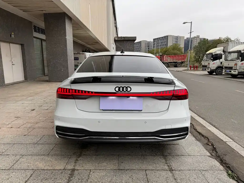 AUDI A7
