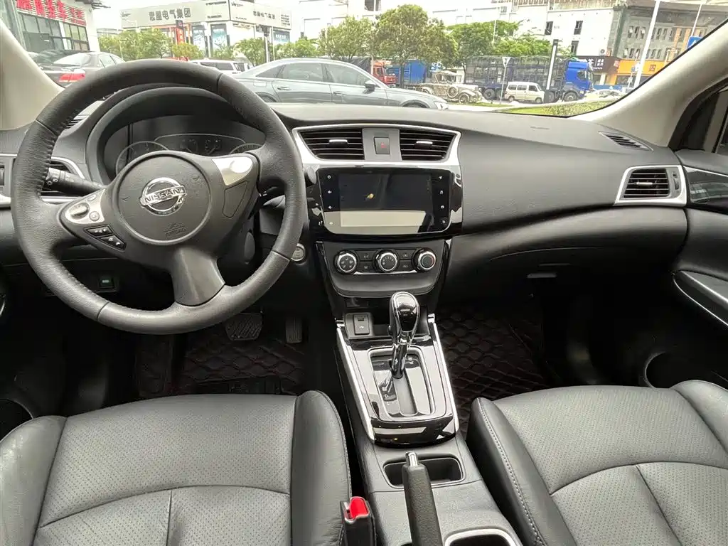 NISSAN XUAN YI