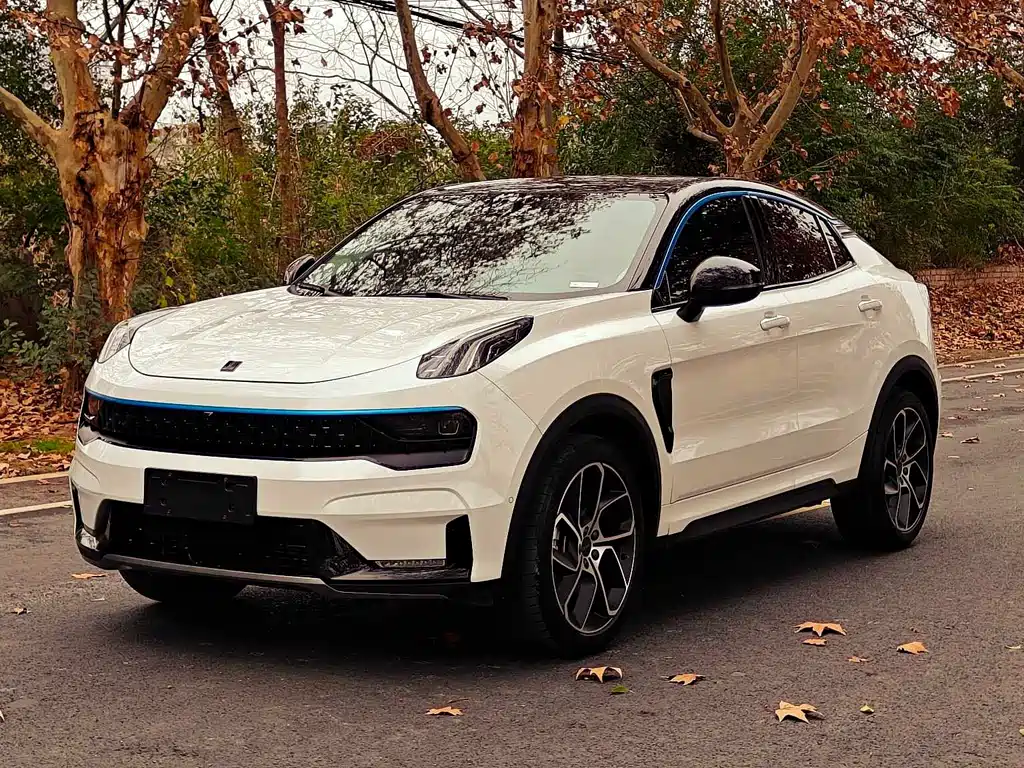 Lynk & Co 05 2022