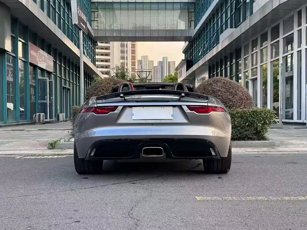 Jaguar F-TYPE — миниатюра 8