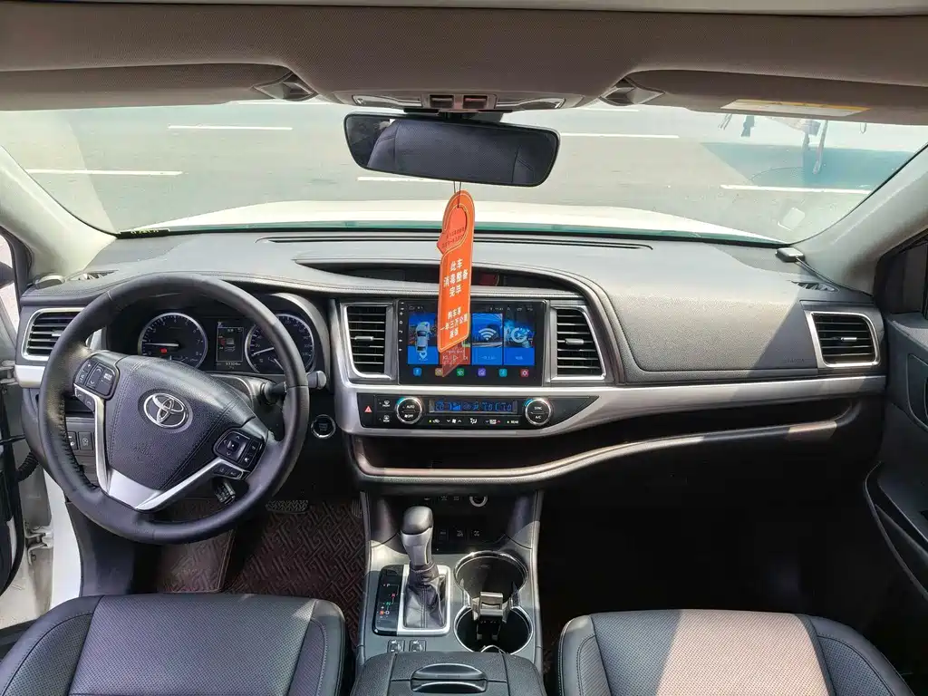 Toyota Highlander — миниатюра 5