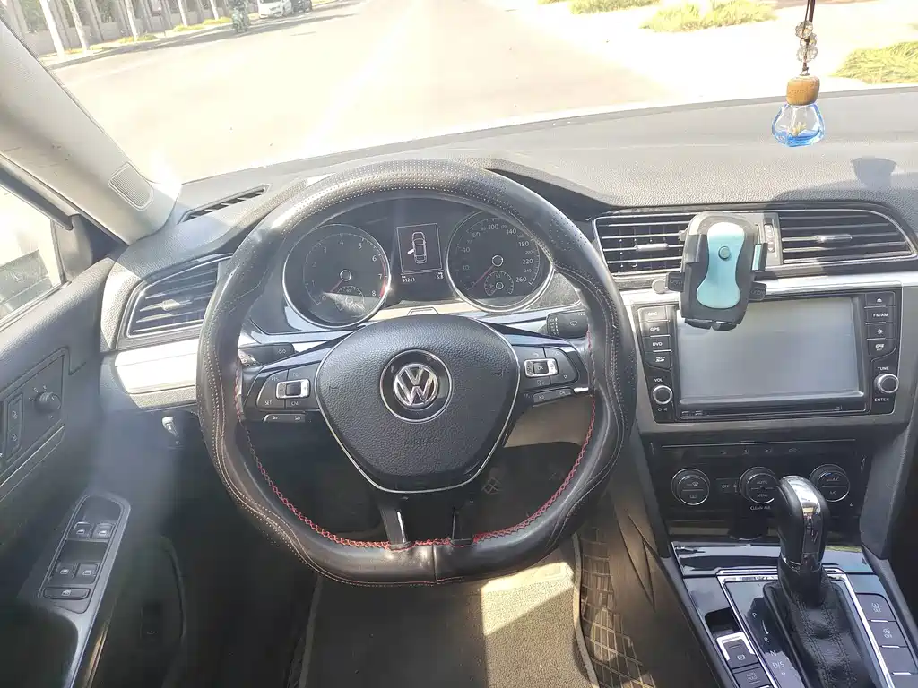Volkswagen Lamando — миниатюра 7