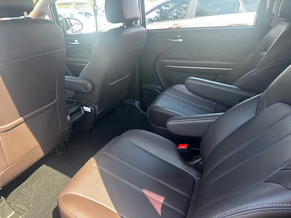GAC Motor Trumpchi M6 — миниатюра 10