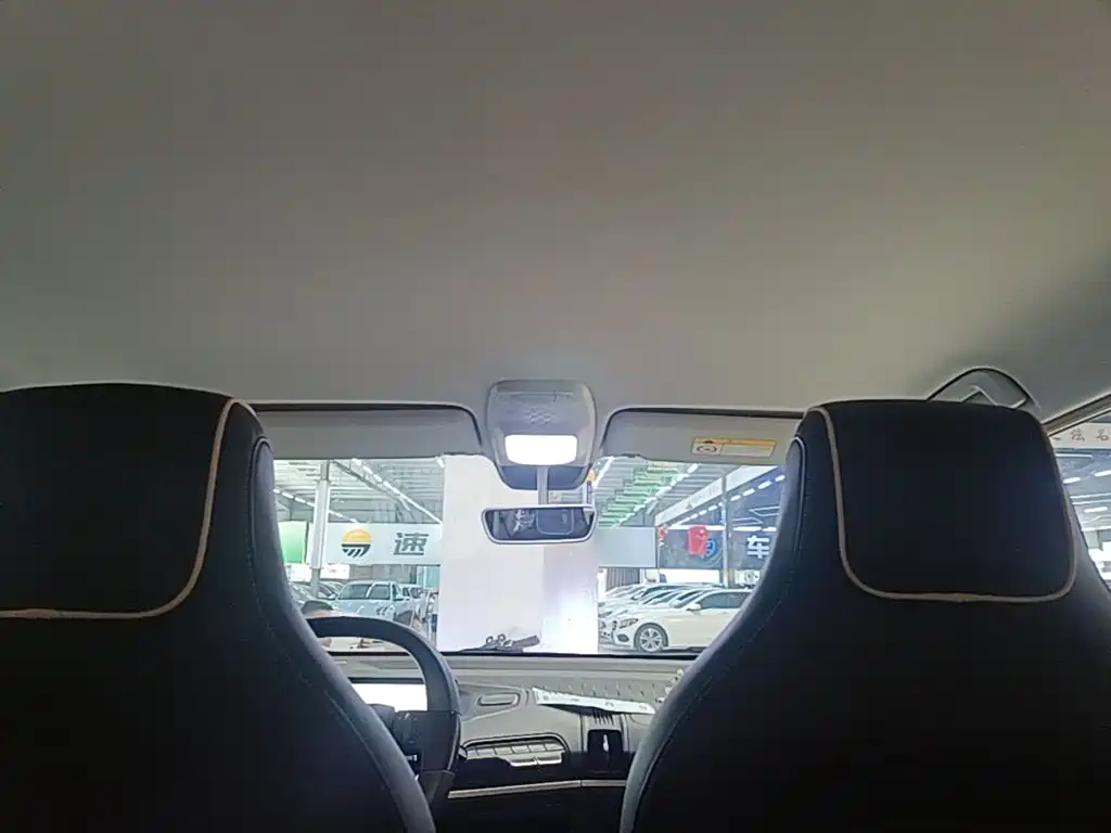 Baojun KiWi EV — миниатюра 18