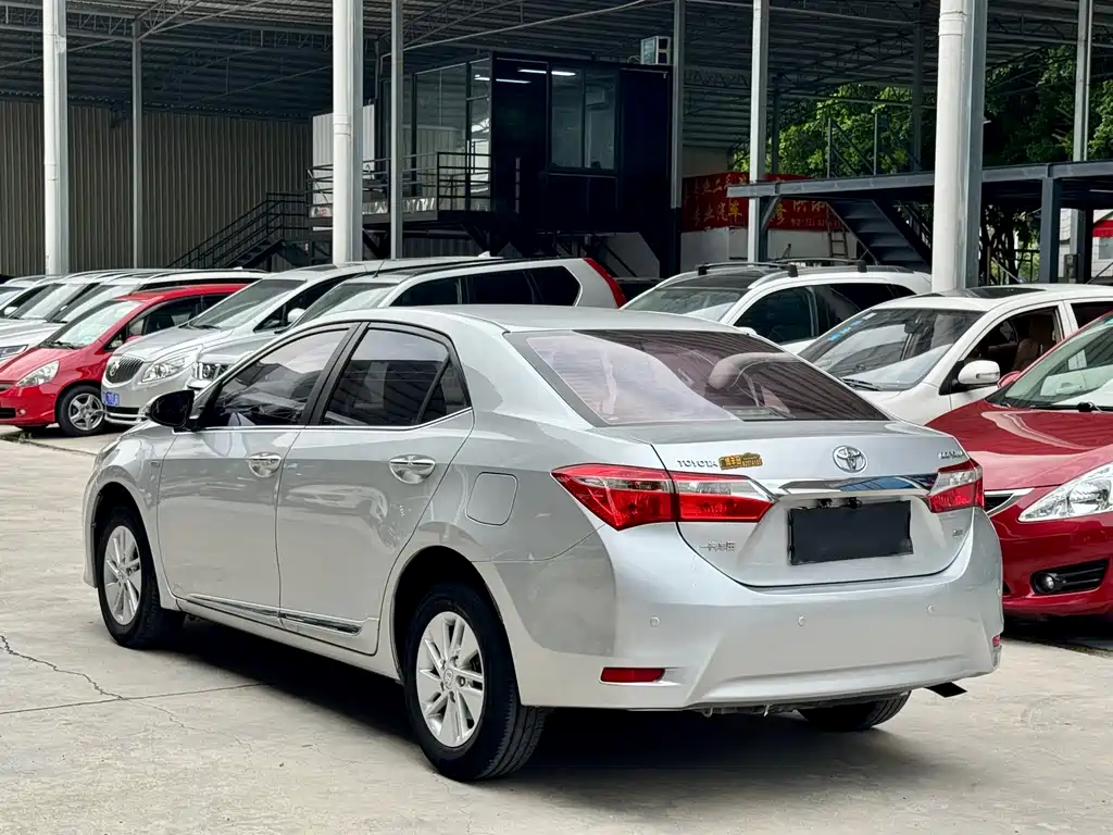 Toyota Corolla — миниатюра 6
