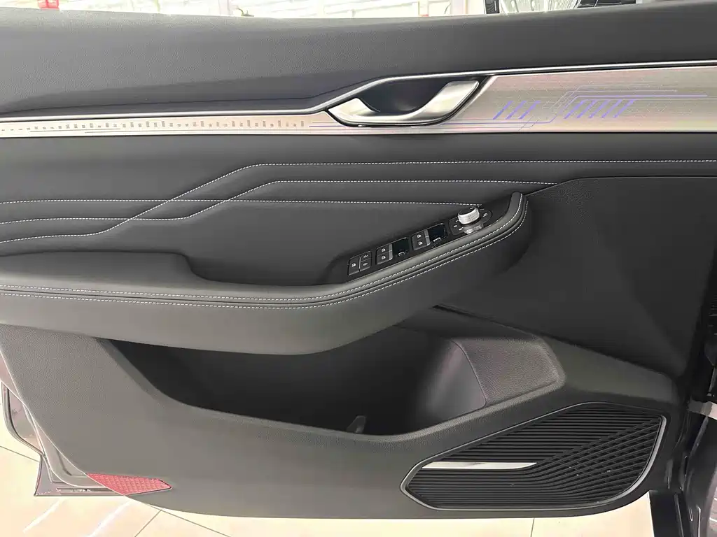 GEELY AUTOMOBILE XINGRUI