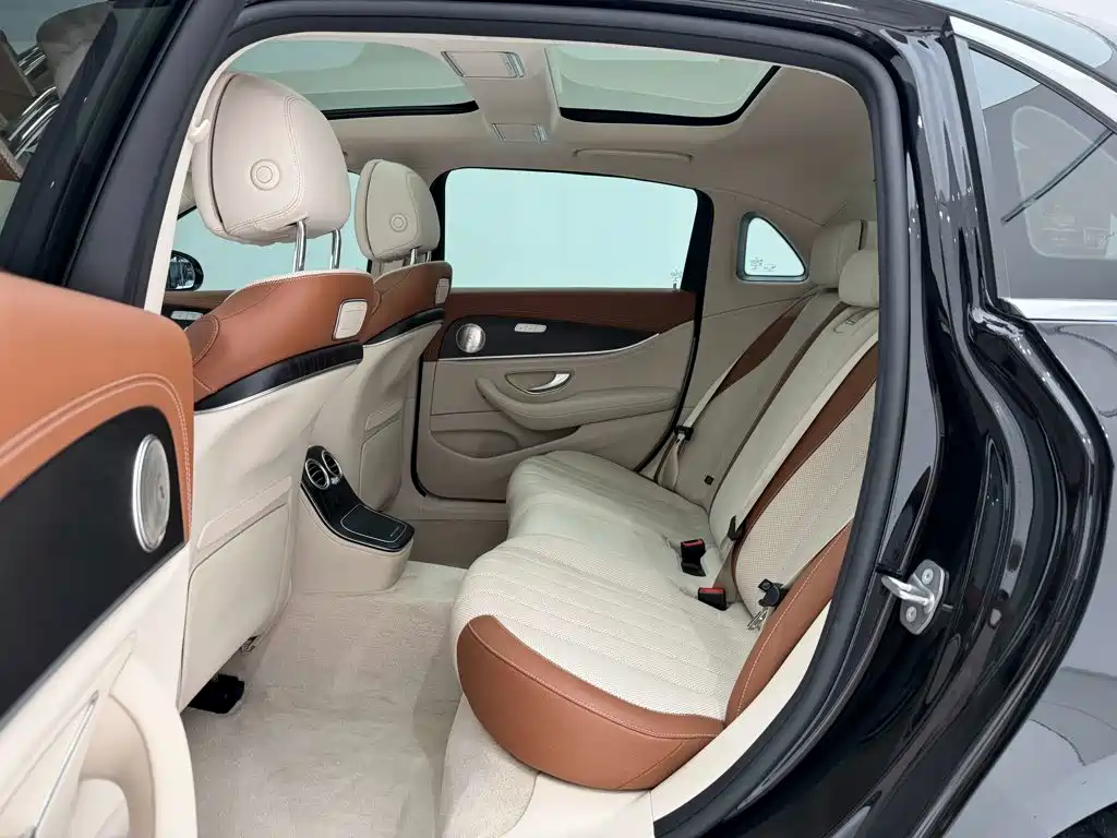 Mercedes-Benz E-Class — миниатюра 19