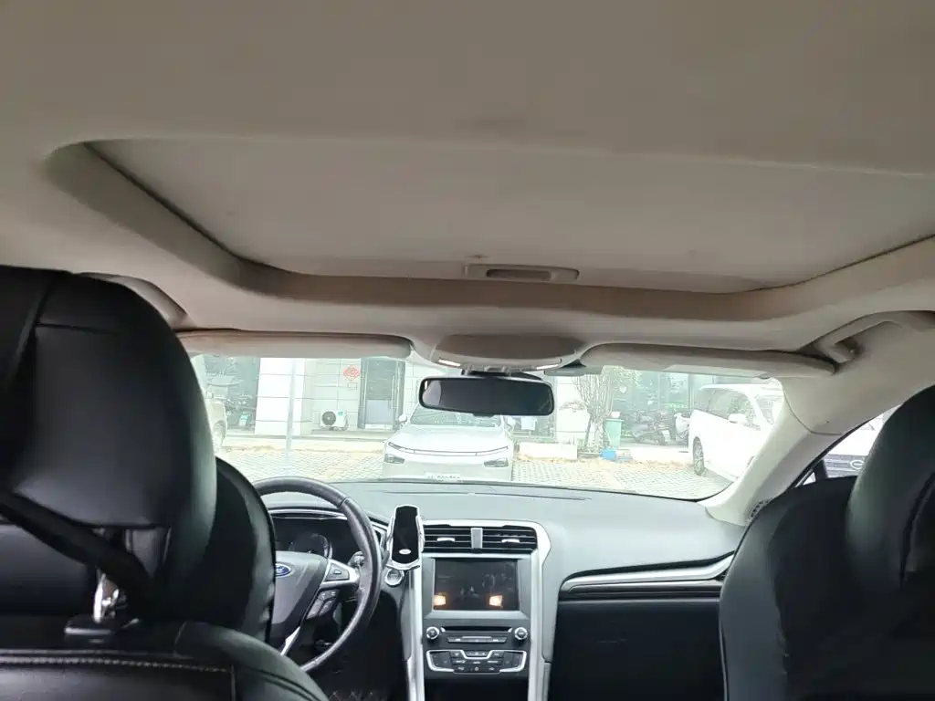 Ford Mondeo — миниатюра 19