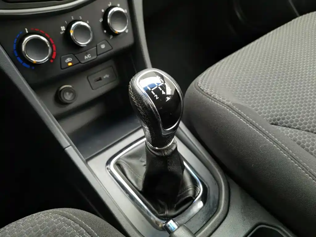 Chery Arrizo 3 — миниатюра 13
