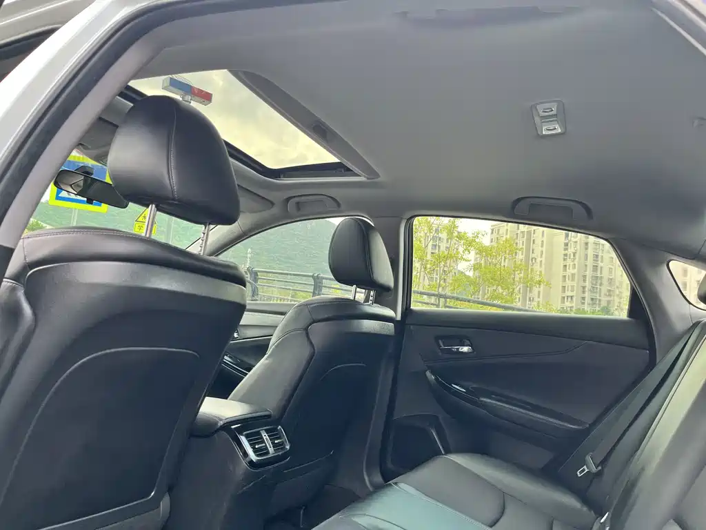 Honda Spirior — миниатюра 8