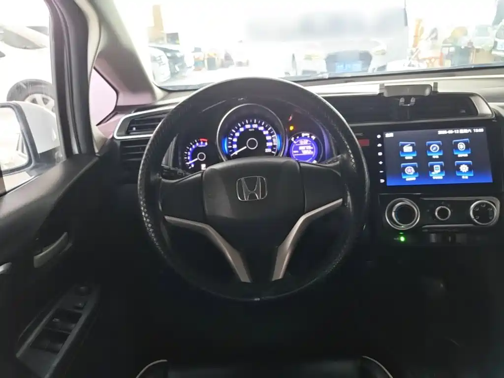 Honda Fit — миниатюра 11