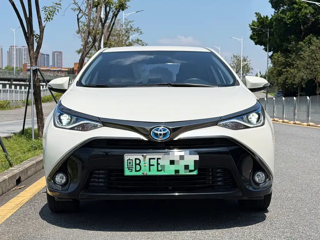 Toyota Levin Twin Engine E+ — миниатюра 2