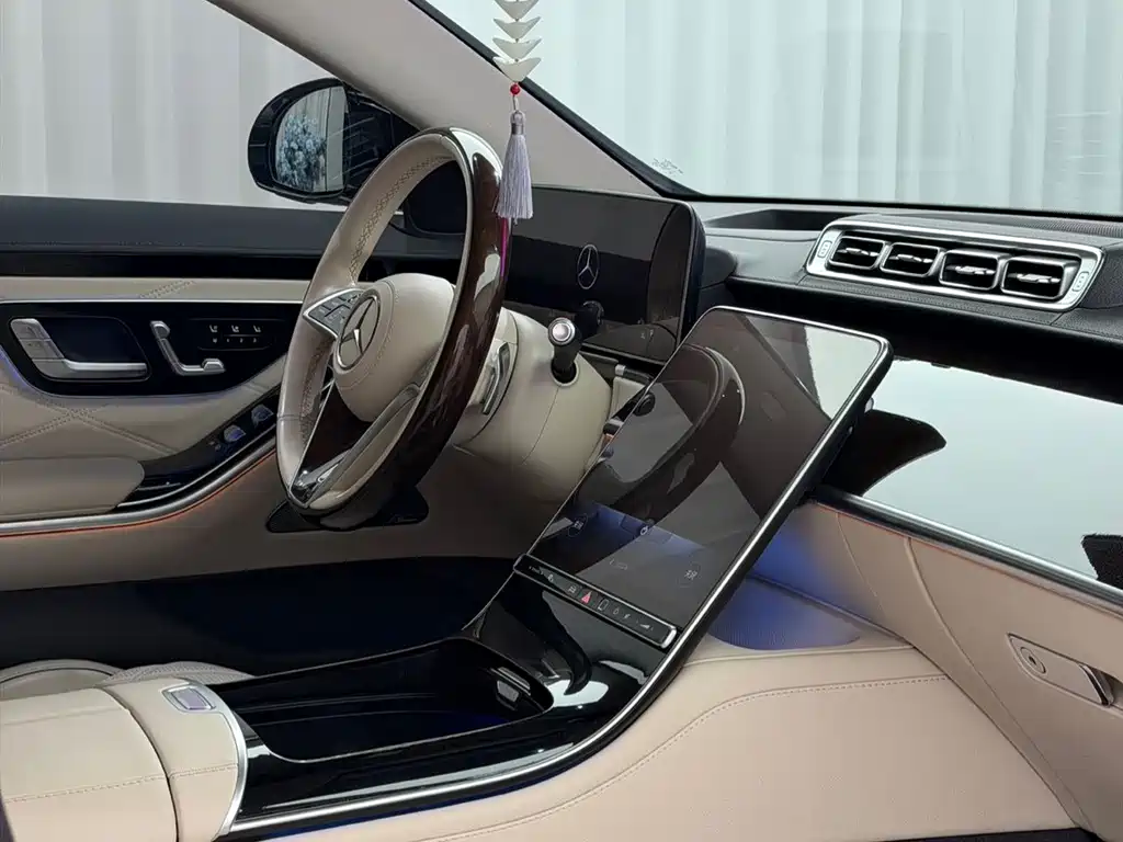 Mercedes-Benz S-Class — миниатюра 15