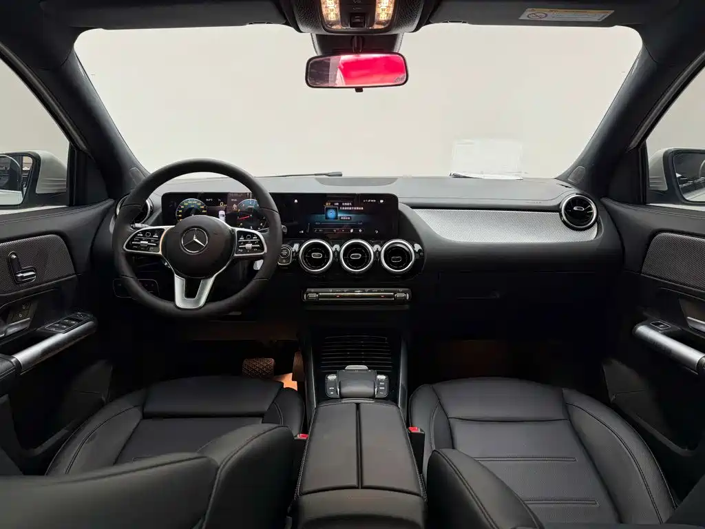 Mercedes-Benz GLA — миниатюра 13