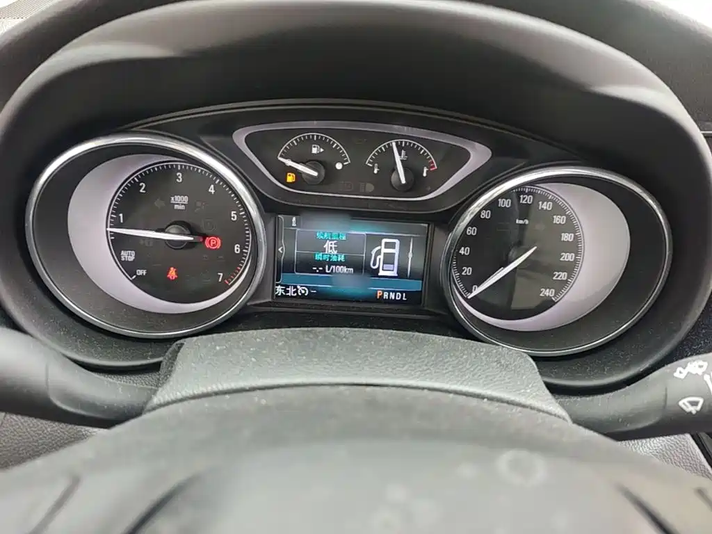 Buick Envision Plus — миниатюра 4