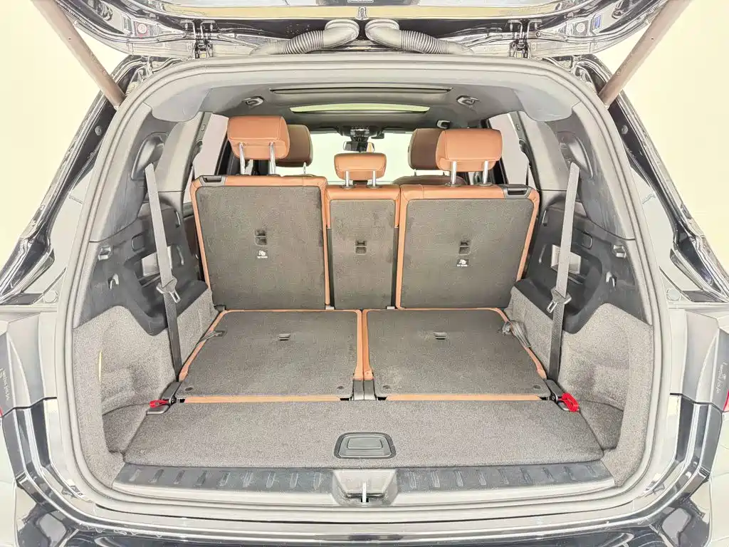 Mercedes-Benz GLB — миниатюра 27