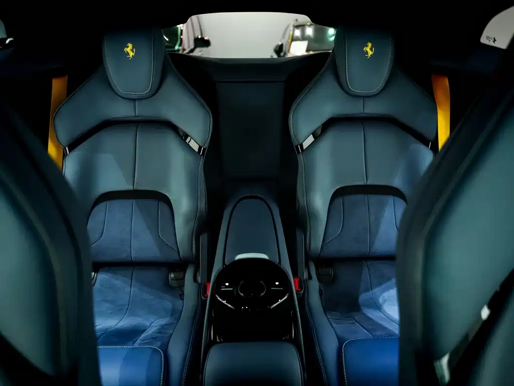 Ferrari Purosangue 6.5L V12, фото 15