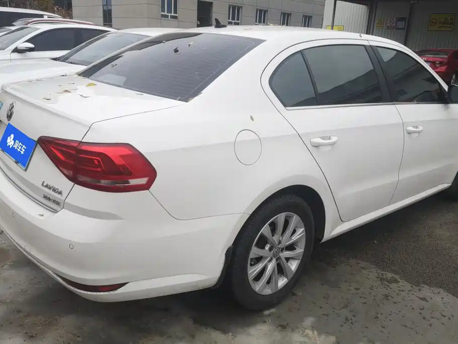 Volkswagen Lavida — миниатюра 3