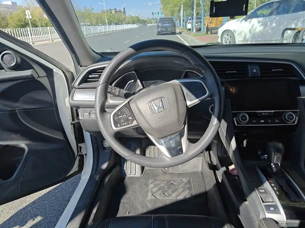 Honda Civic — миниатюра 3