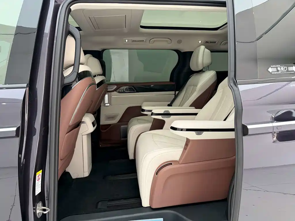 BYD Xia — миниатюра 13