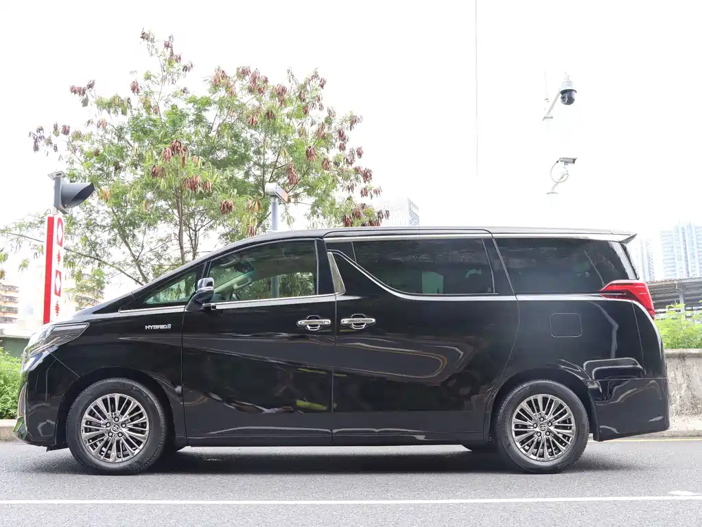Toyota Alphard 2021 2.5L Luxury