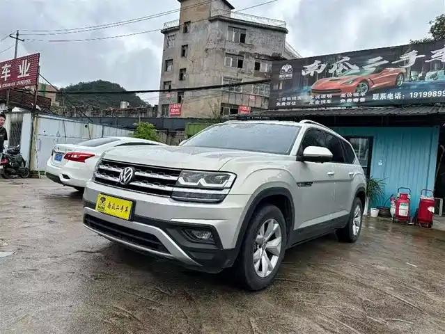 VOLKSWAGEN TOURANG 2021