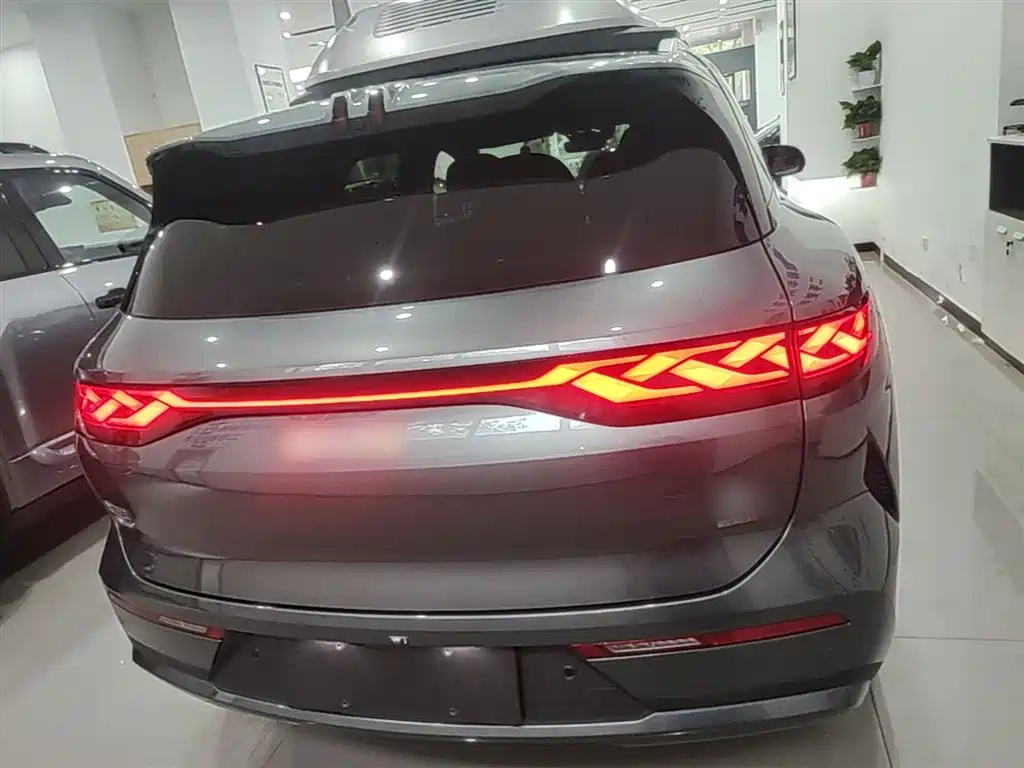 BYD Tang L L 2025 DM 175KM