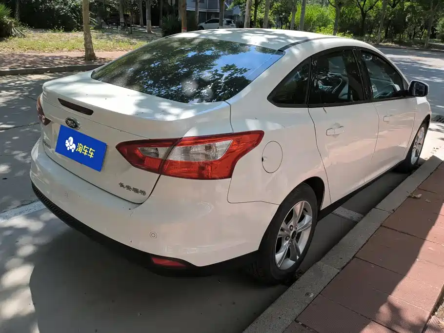 Ford Focus — миниатюра 3