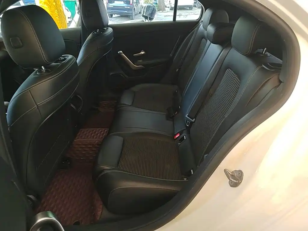 Mercedes-Benz A-Class (Import) — миниатюра 13