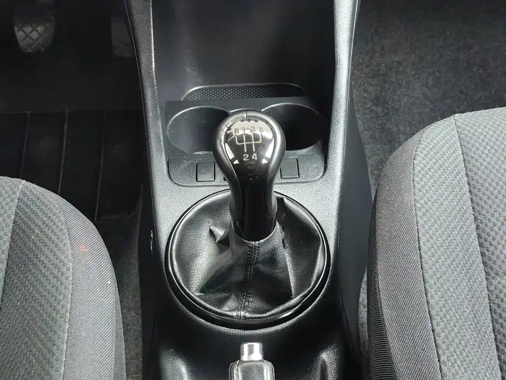Skoda Fabia — миниатюра 13