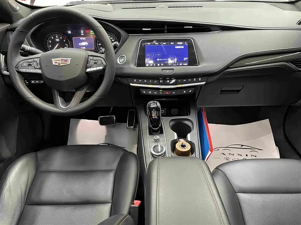 Cadillac XT4 — миниатюра 14