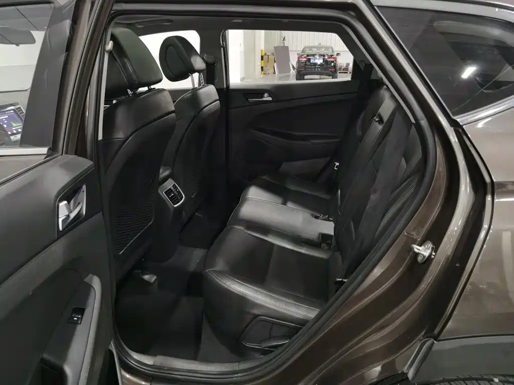 Hyundai Tucson — миниатюра 15
