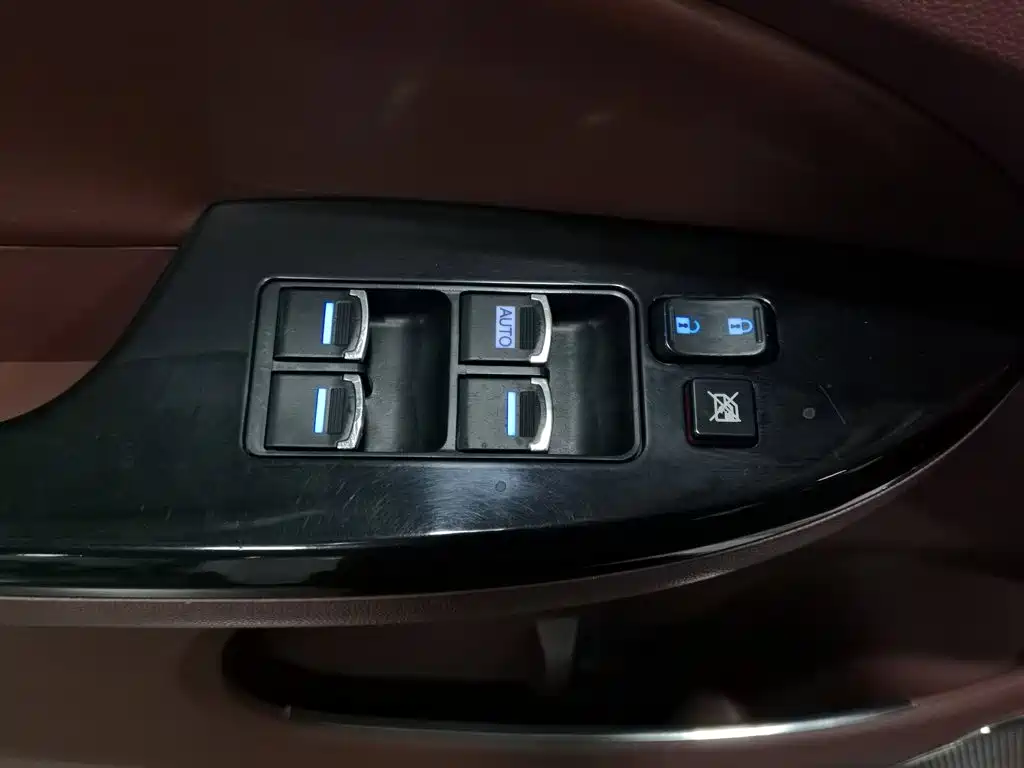 BYD Surui — миниатюра 9