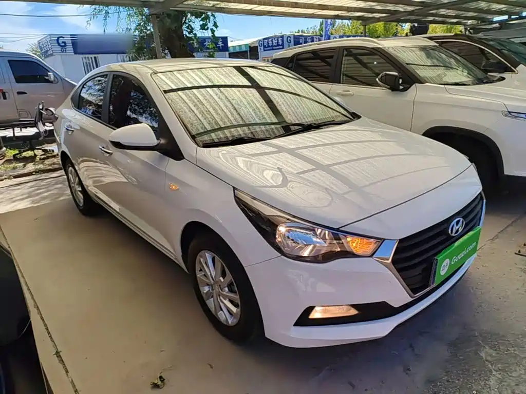 Hyundai Verna — миниатюра 4